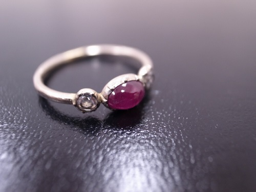 Redoute K18WG リング ルビー0.757ct ダイヤ0.13ct 