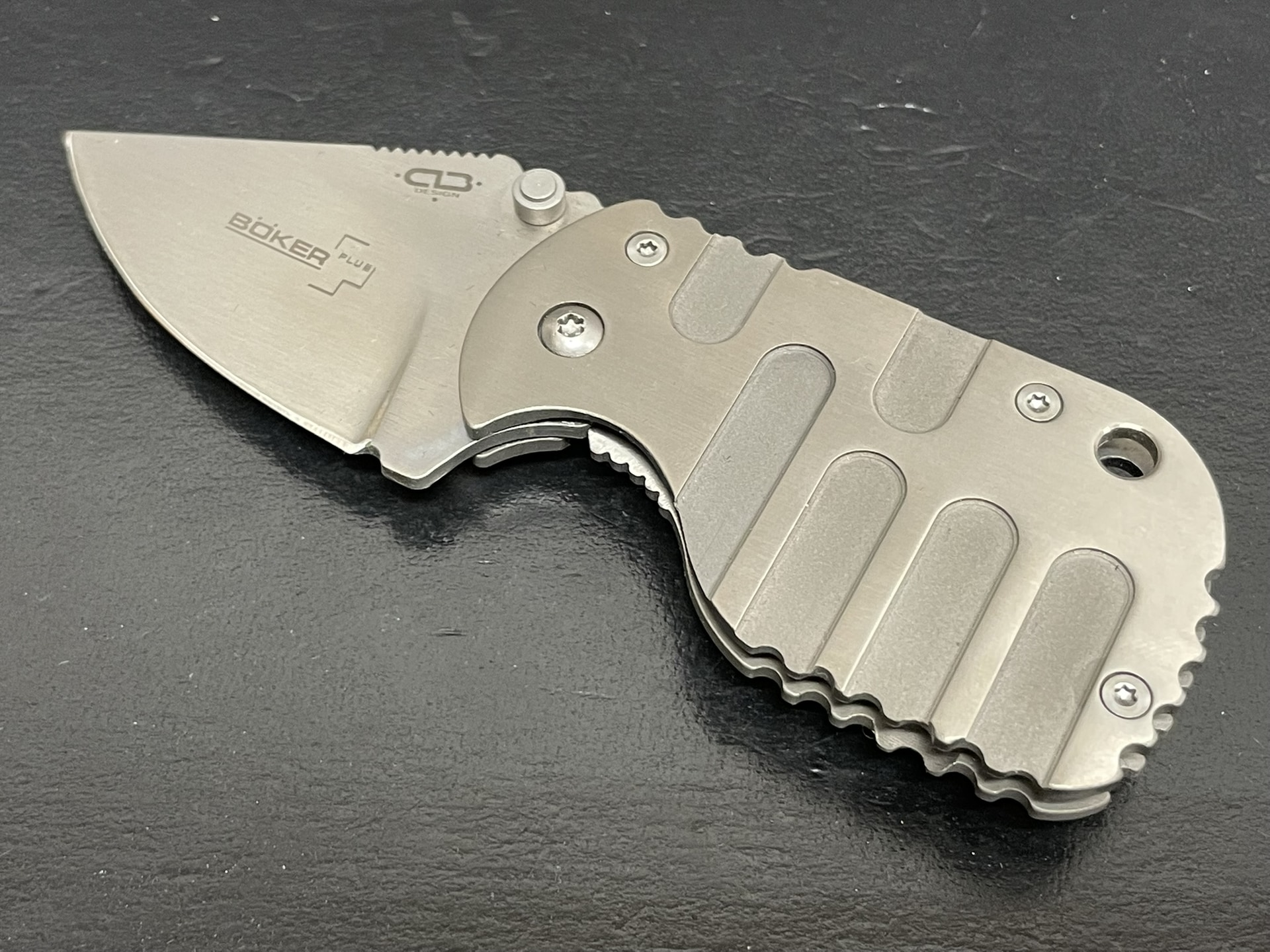 BOKER Plus Subcomフォールディングナイフ