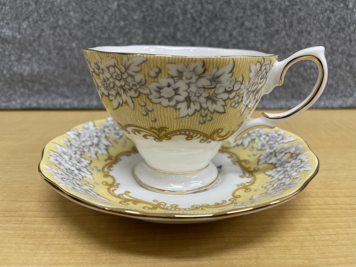 Royal Albert affection カップ&ソーサー