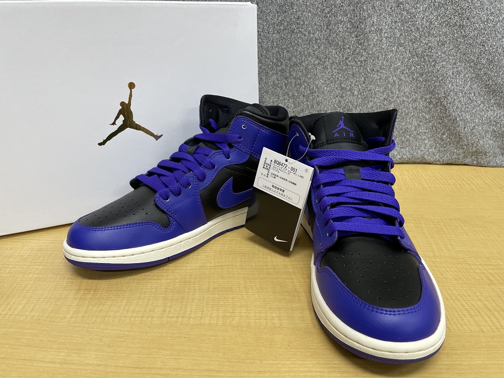 NIKE BQ6472-051 WMNS AIR JORDAN 1 MID Purple and Black