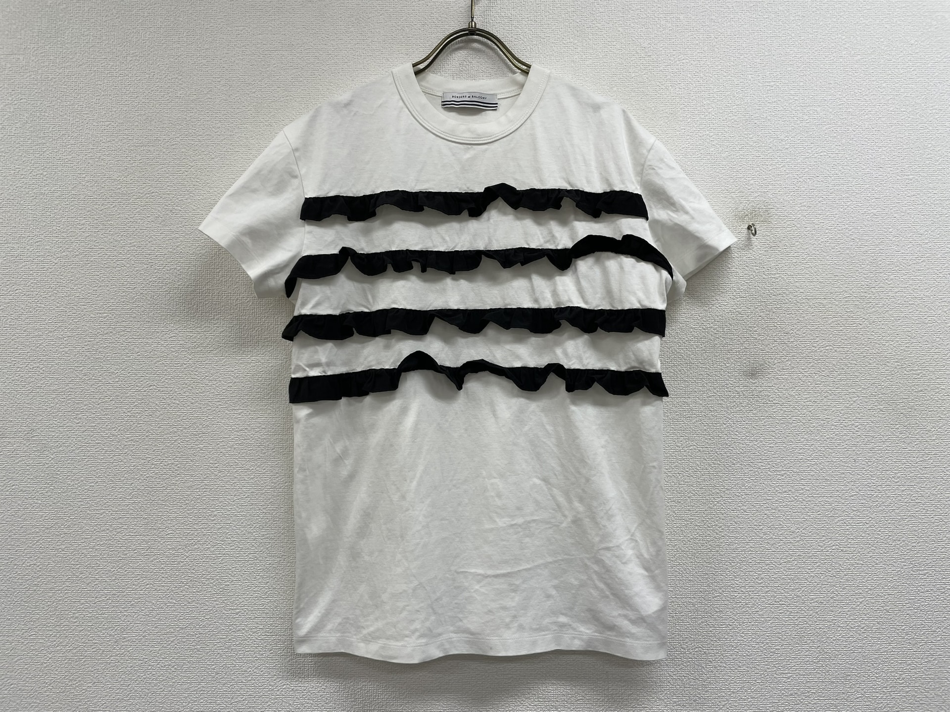 BORDERS at BALCONY SABRINA TEE