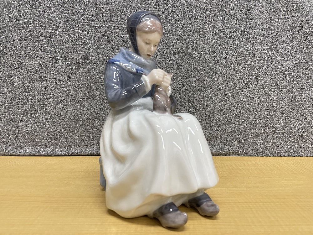 ROYAL COPENHAGEN 1317 Girl Knitting Figurine