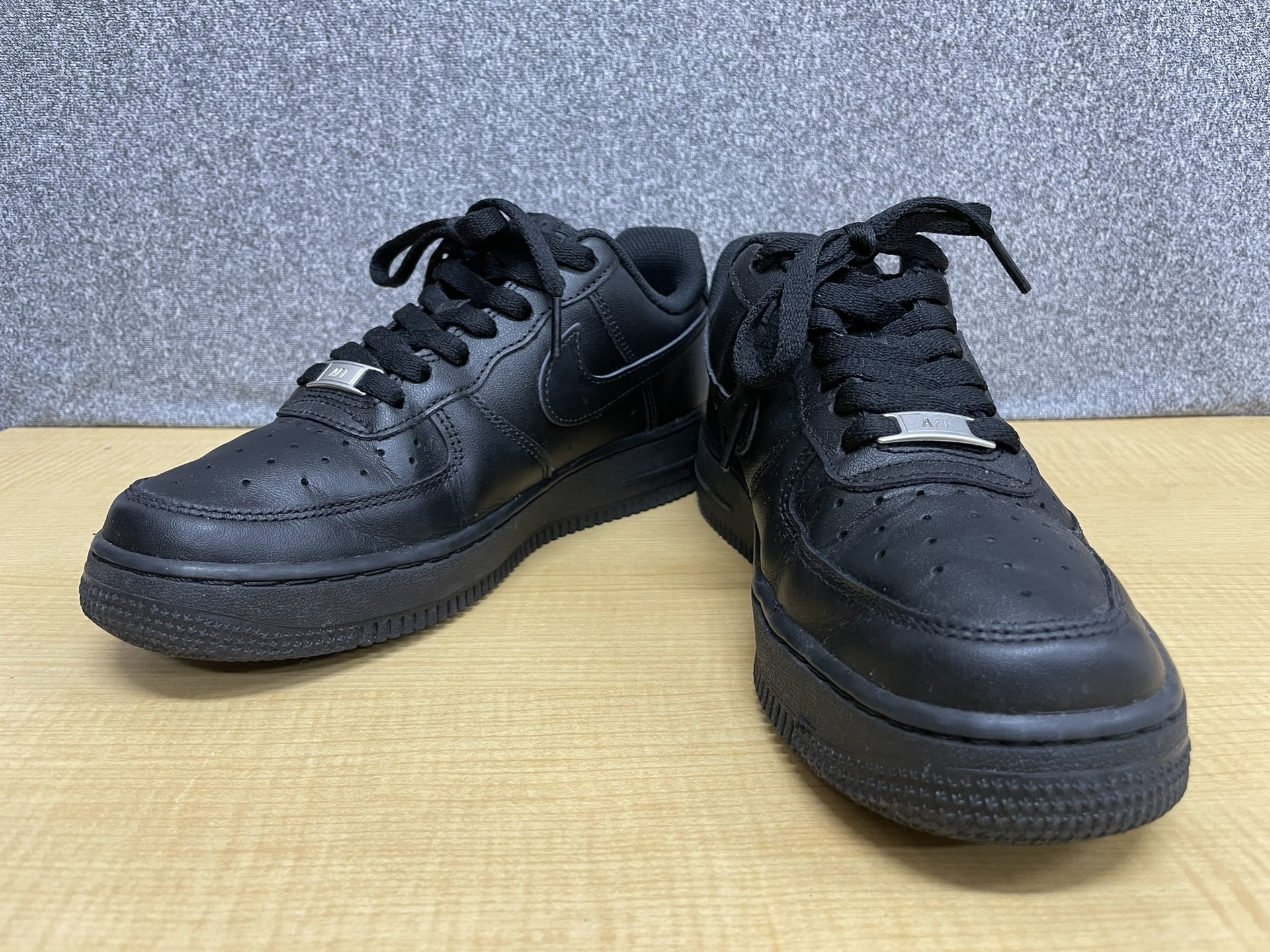NIKE DD8959-001 WMNS AIR FORCE 1 ’07