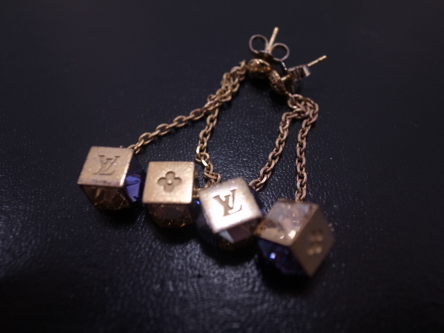 LOUIS VUITTON M65179 ブックルドレイユ パンダン・ギャンブルピアス