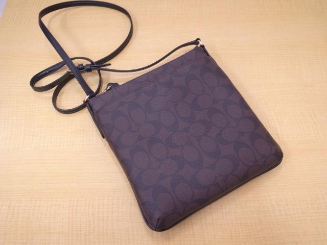 COACH F58309 シグネチャーショルダーバッグ