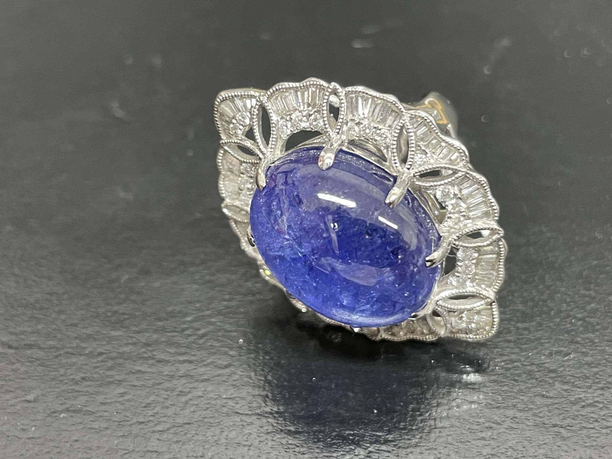 K18リング タンザナイト20.90ct ダイヤモンド1ct