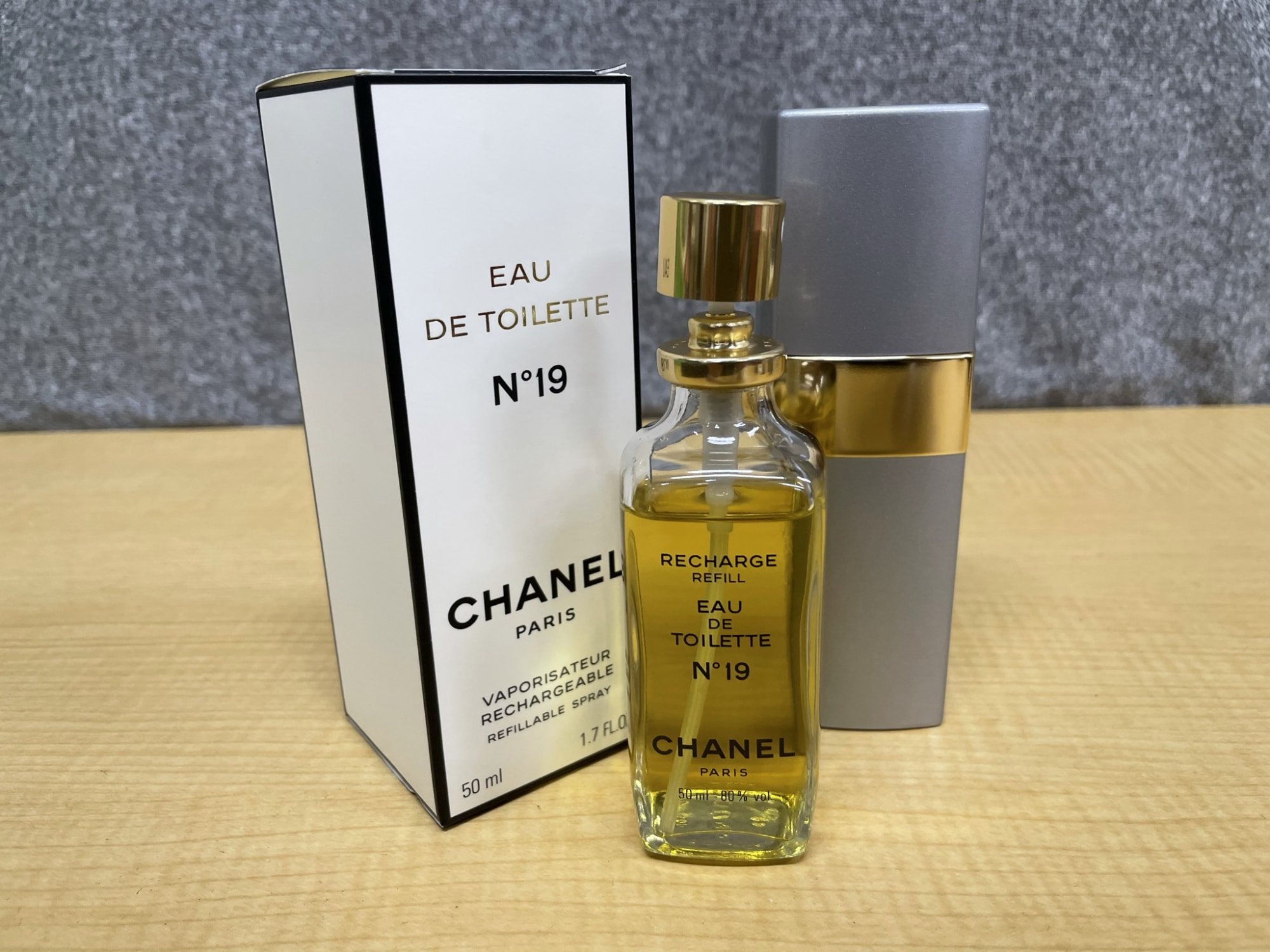 CHANEL No19 EAU DE TOILETTE