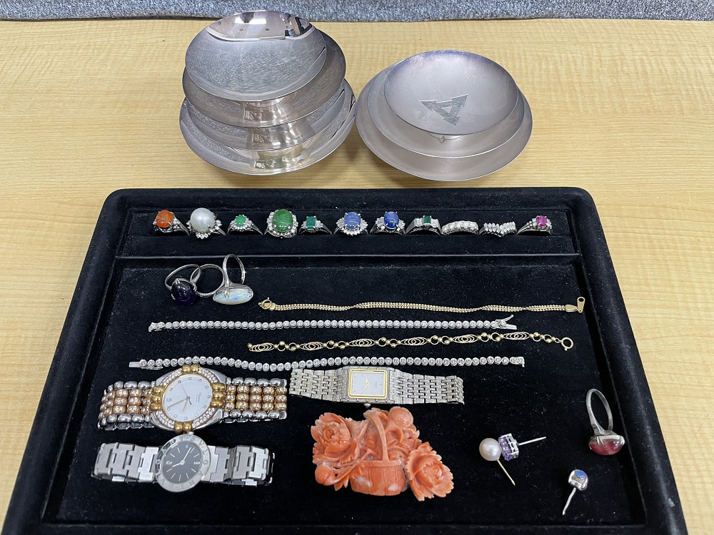 金プラチナ、貴金属、ダイヤ、宝石、時計、帯留め、銀杯