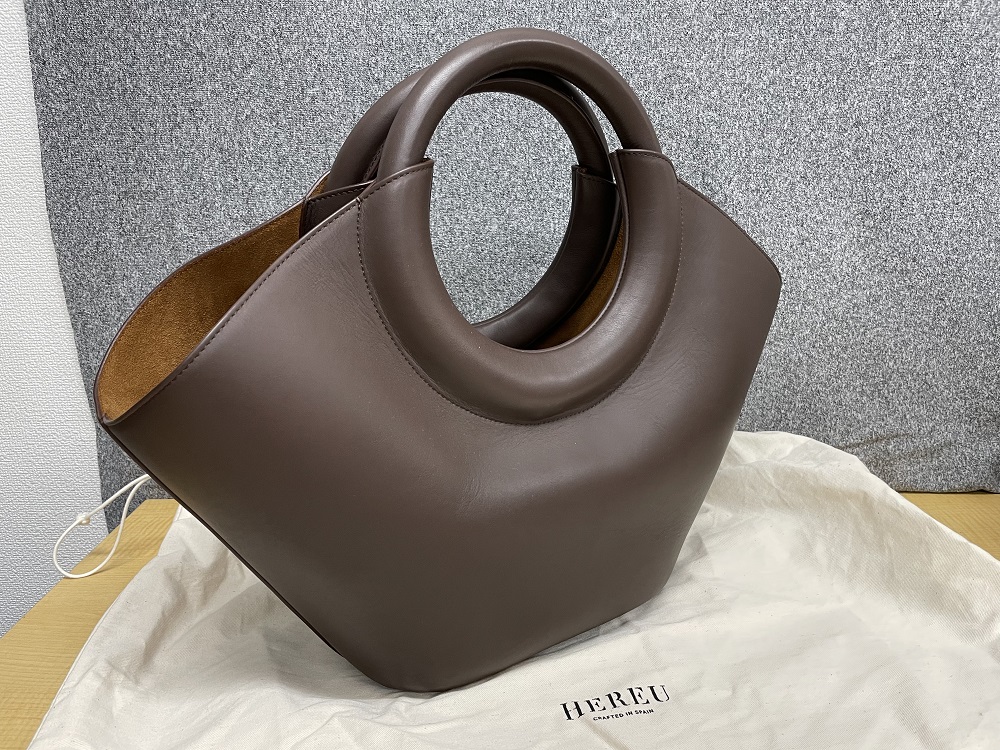 HEREU CABASSA ROUND HANDLE LEATHER TOTE