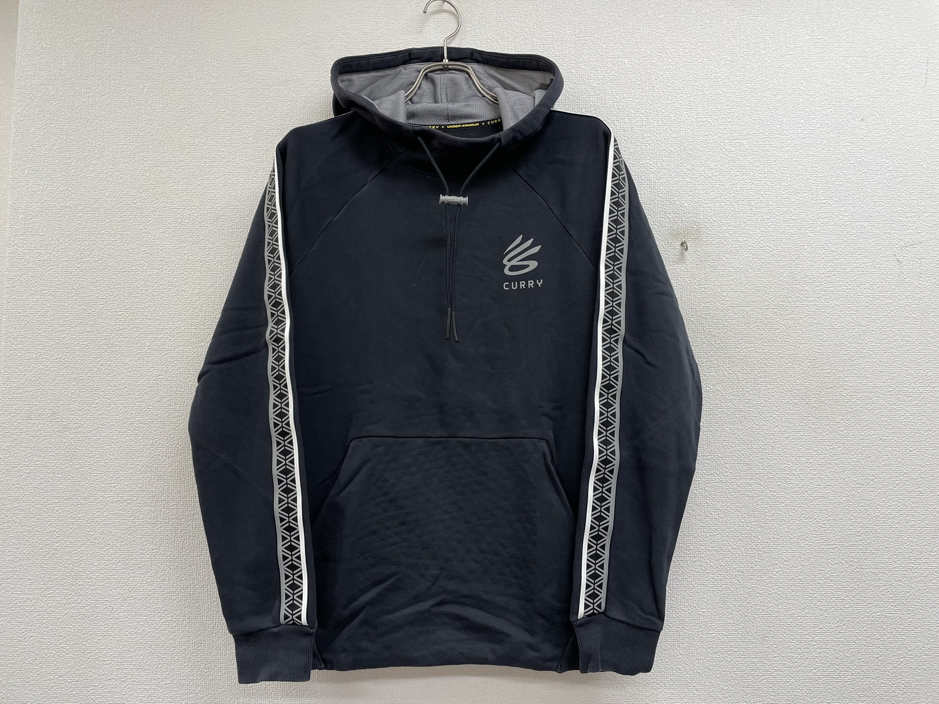 UNDER ARMOUR UAカリーフリースロングスリーブパーカー