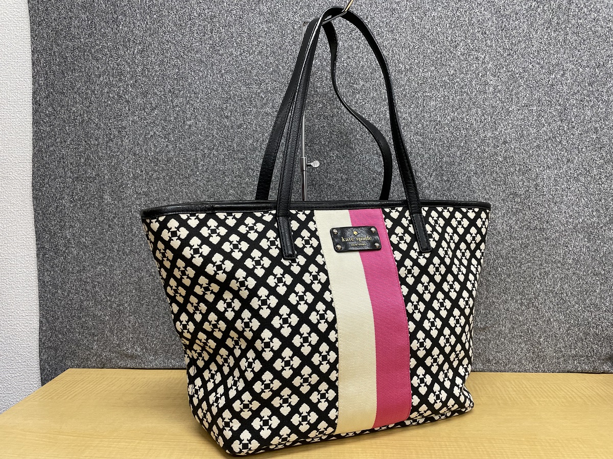 Kate spade スペード柄キャンバストートバッグ