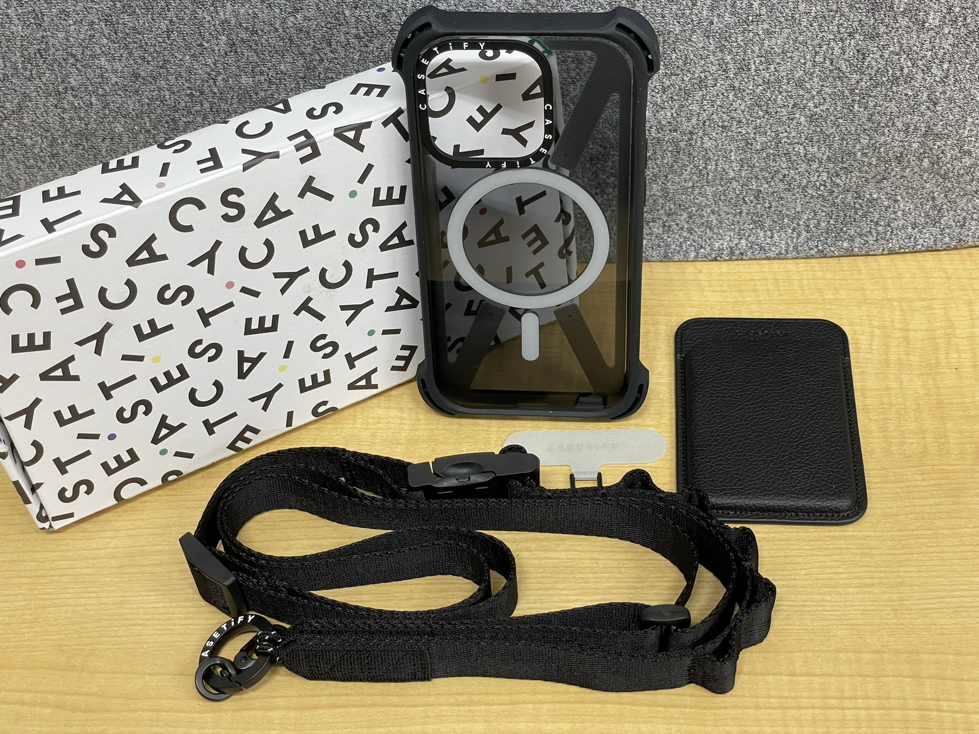 casetify iphone 14 proバウンスケース+MagSafe ウォレット+スマホショルダー ユーティリティストラップ