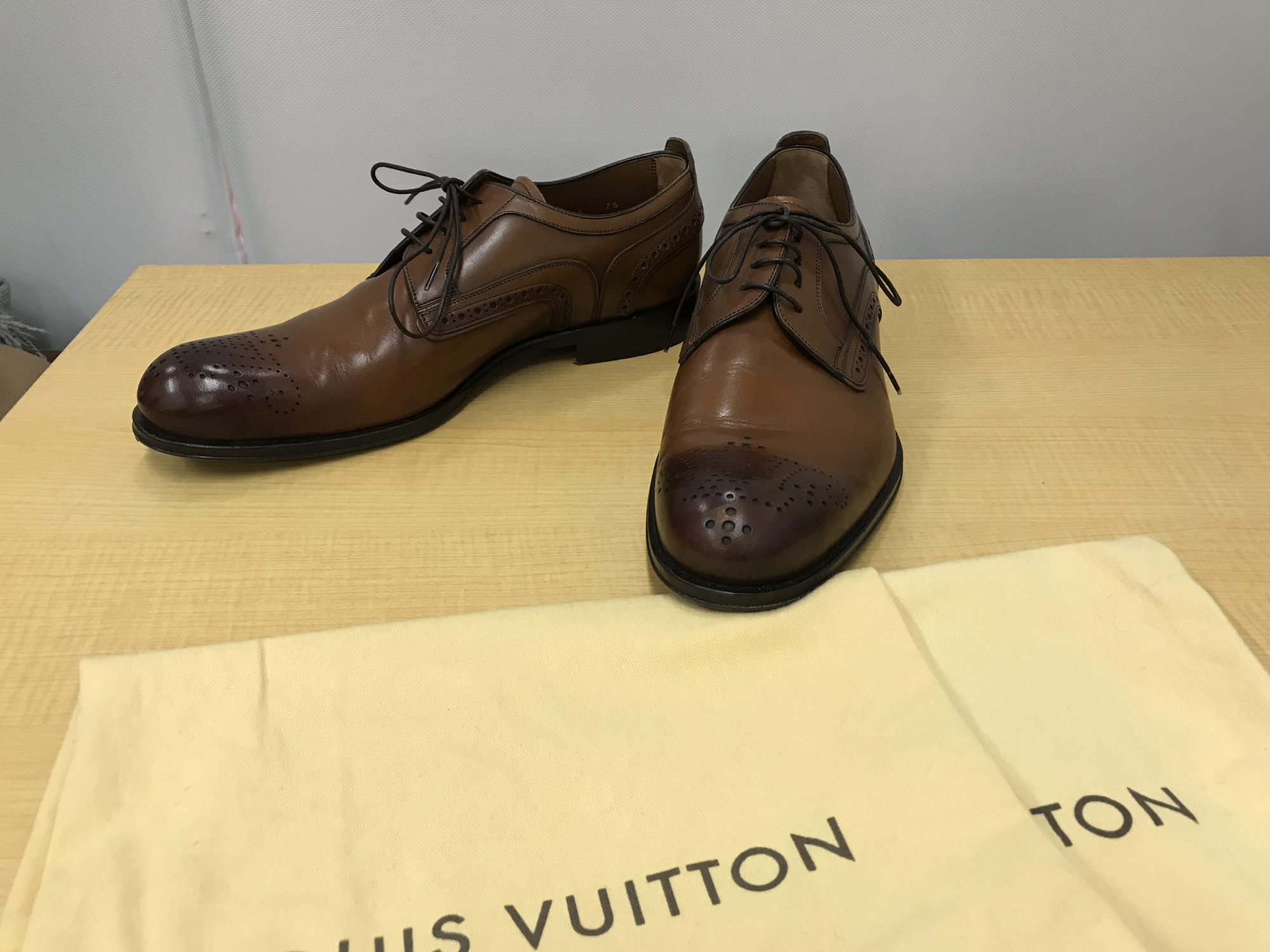 LOUIS VUITTON 2015年 メダリオンレザーシューズ