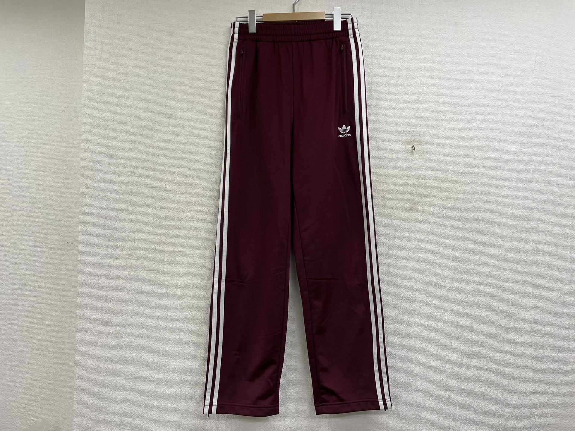 adidas IN4678 アディカラークラシックスファイヤーバードトラックパンツ