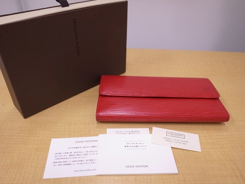 LOUIS VUITTON M63387 エピ ポルトトレゾール インターナショナル