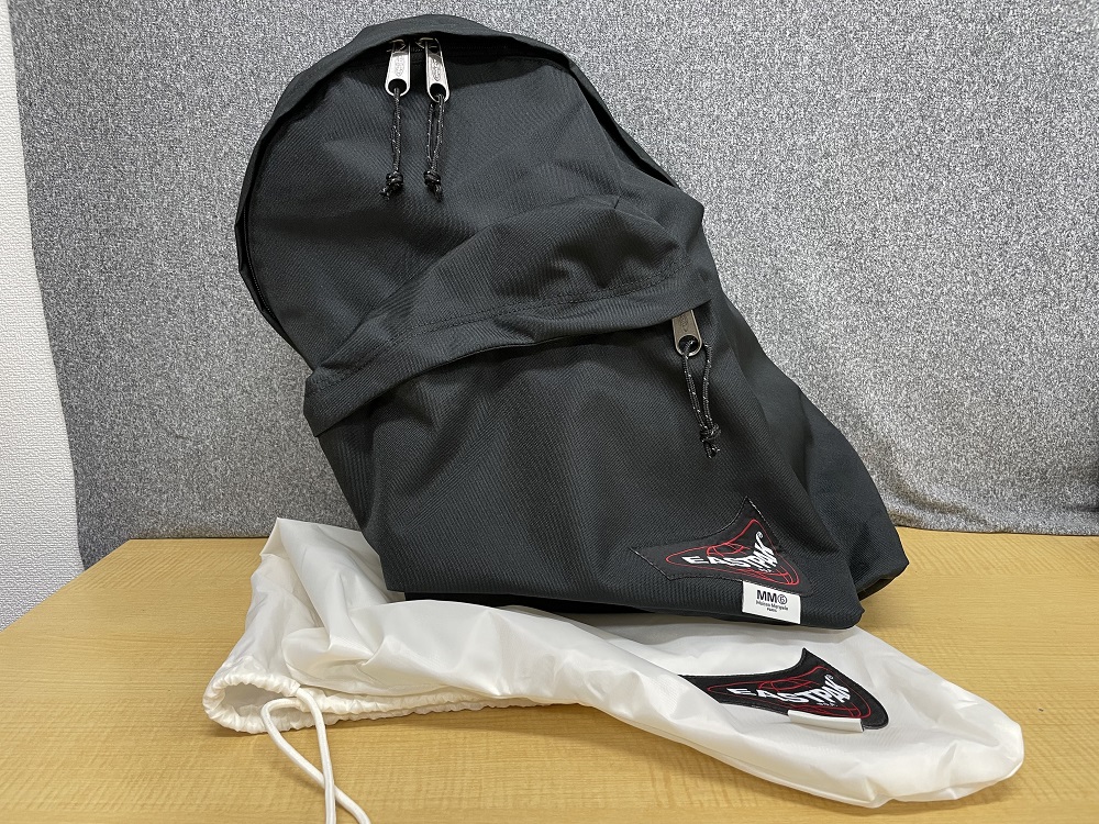 MM6×Eastpak ドリッピングバックパック