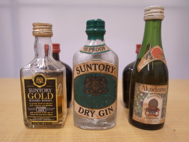 SUNTORY ウイスキーミニボトル オールド、GOLD、DRY GIN、Akadama