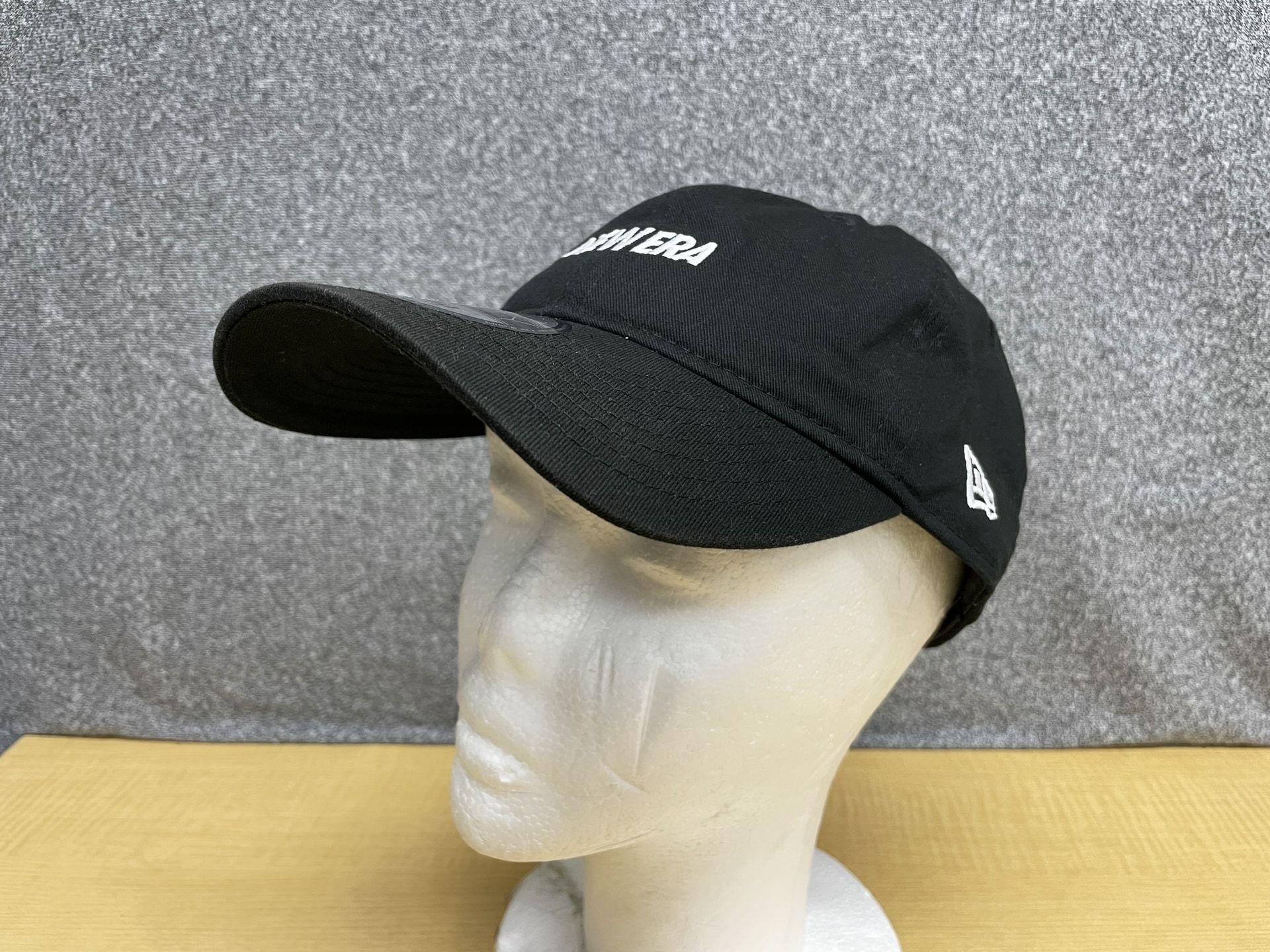 NEW ERA 9Thirty ロゴ刺繍キャップ