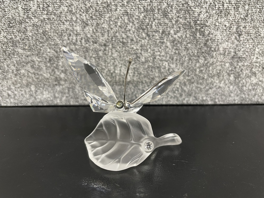 SWAROVSKI クリスタルバタフライオンリーフ