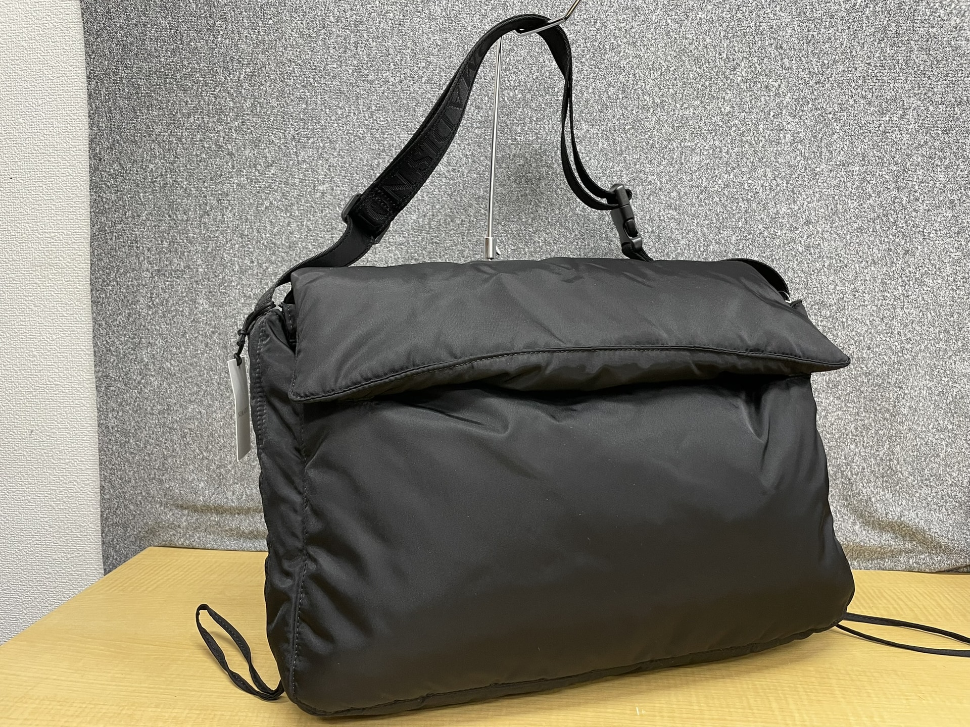 NOMADIS 64-61-0615-067 BOY FLAPクロスボディバッグ