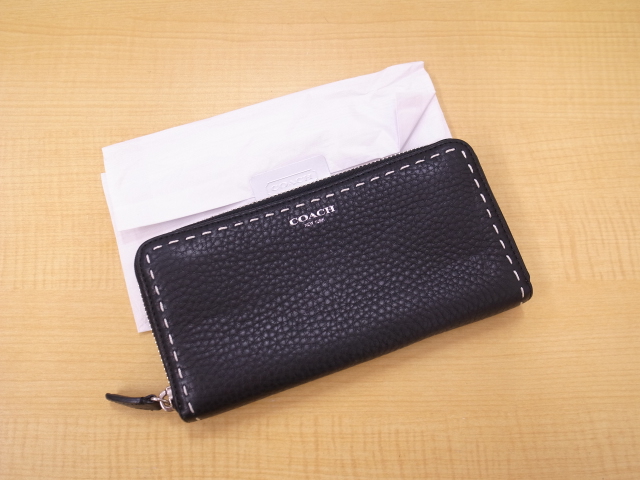 COACH ブリーカーペブルドレザーステッチジップアラウンド長財布