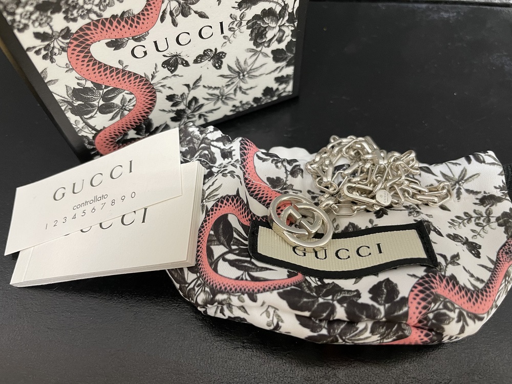 GUCCI インターロッキングGシルバーネックレス