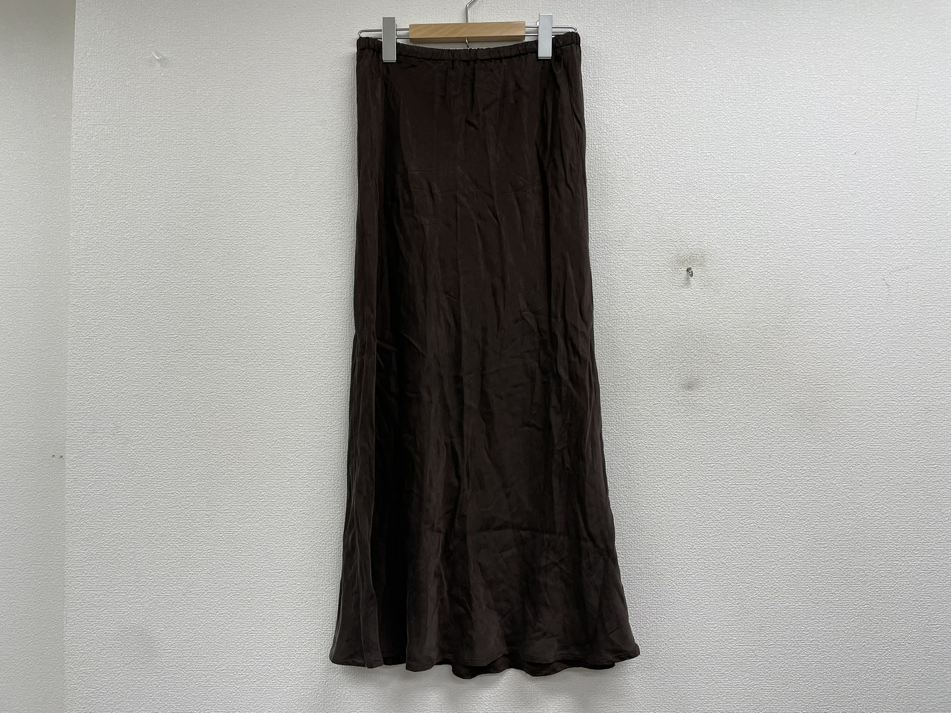 Auie F CuRバイアスフレア ロングタイトスカート